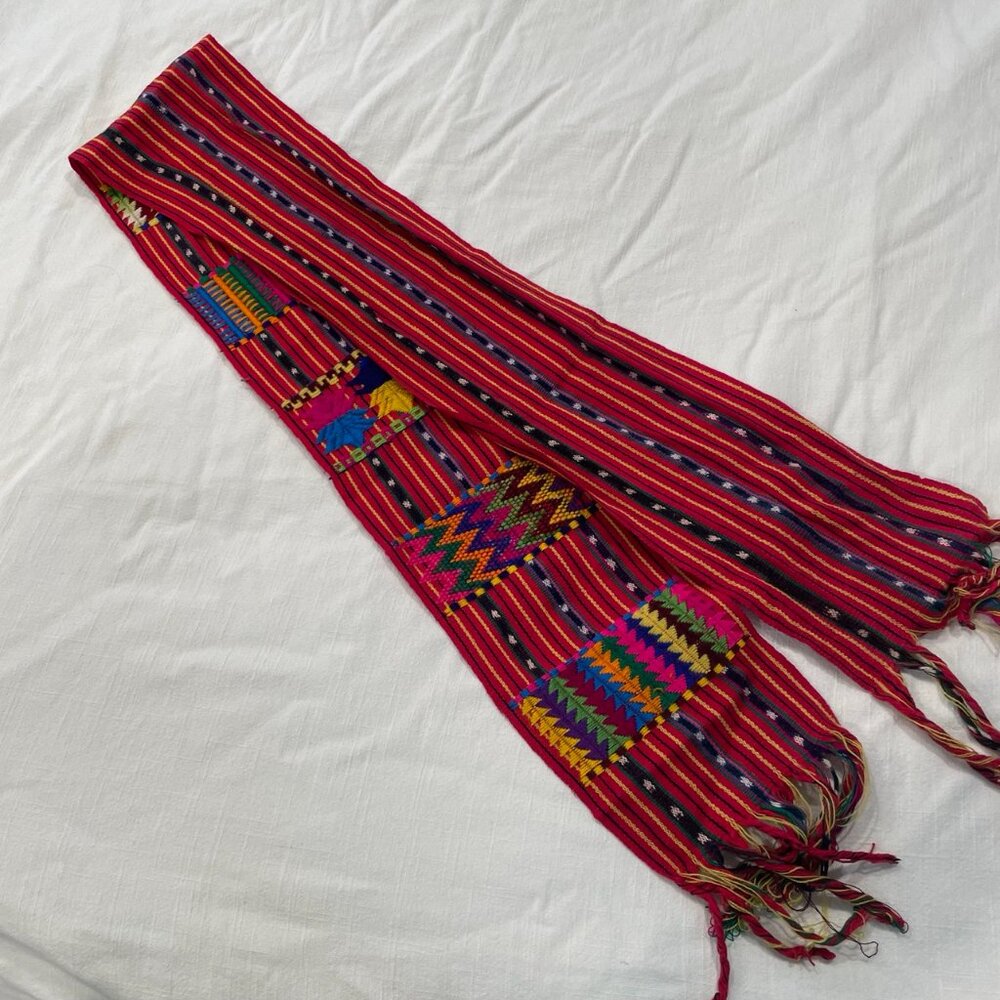 Colorful Woven Vintage Scarf with Fringe - Picture 4 of 4